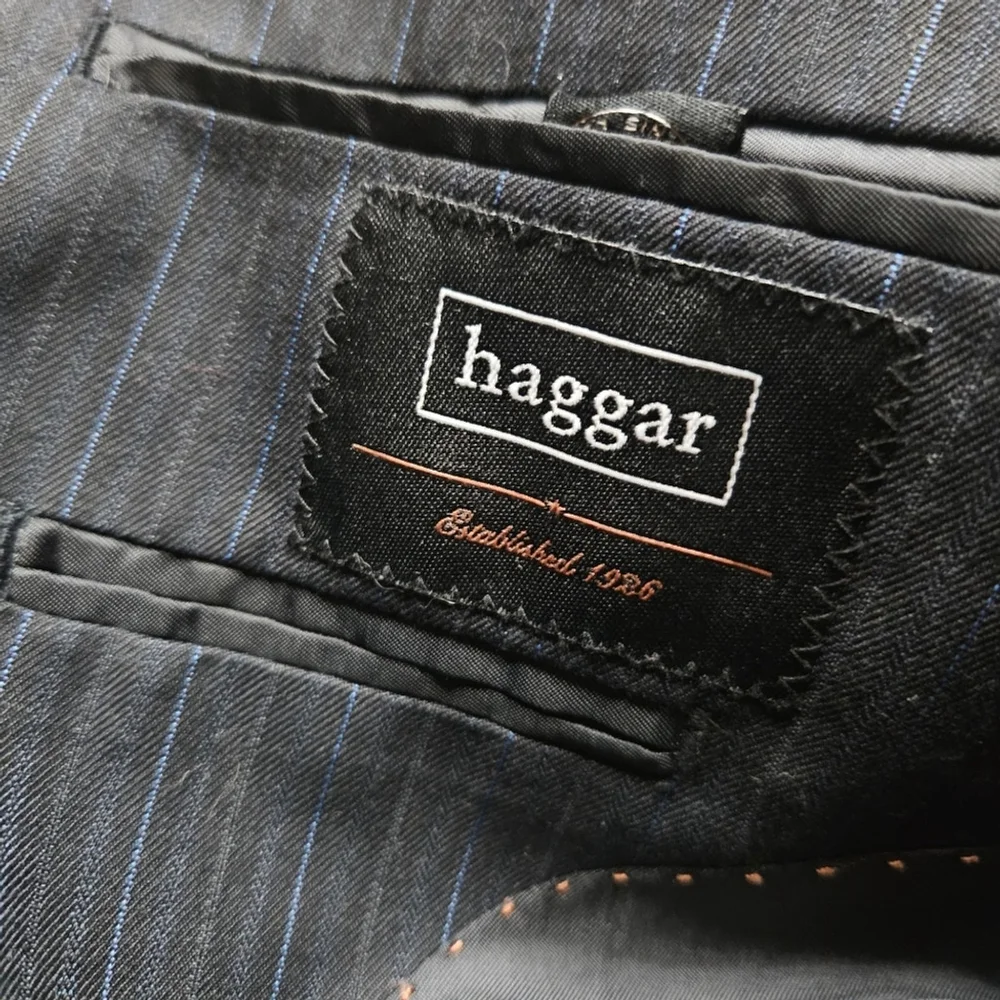 Haggar 40R Black with Light Blue Pin Stripe Sport Suit Jacket